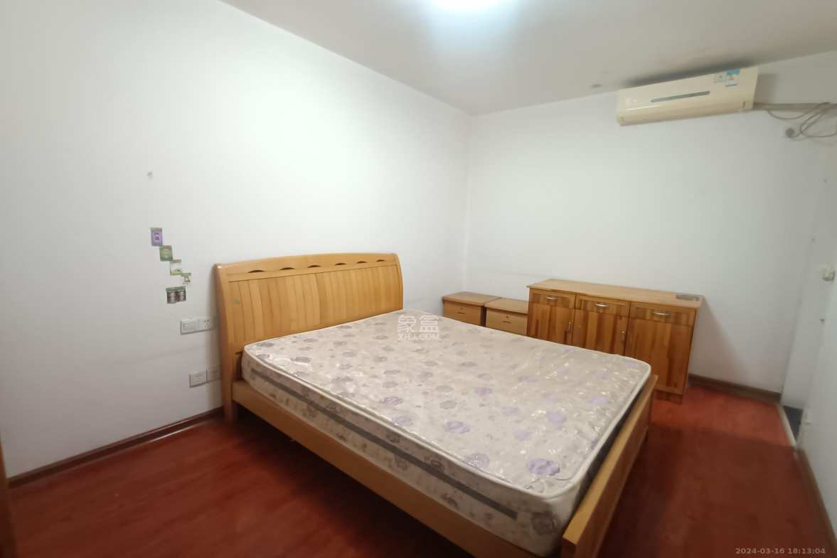 龙王港社区  2室2厅1卫   2400.00元/月室内图