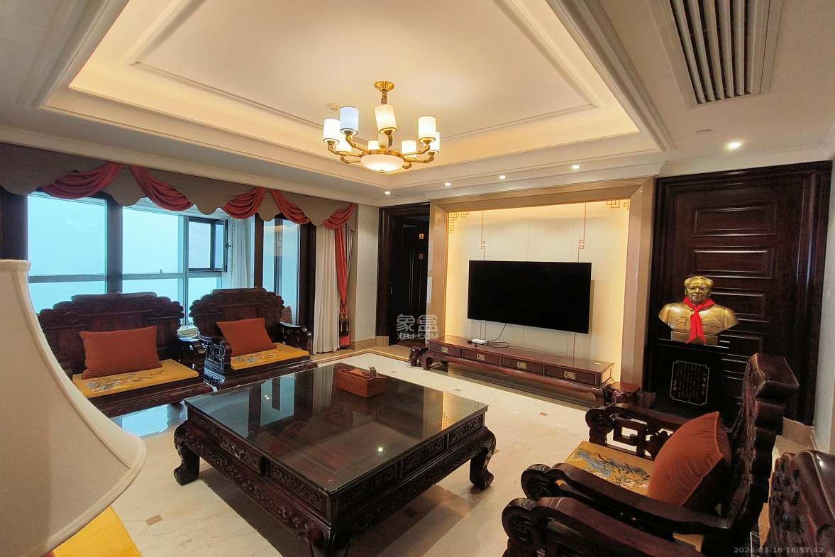 华远隆玺 5室2厅4卫 18000.0元/月 华远隆玺 5室2厅4卫 18000.0元/月室内图