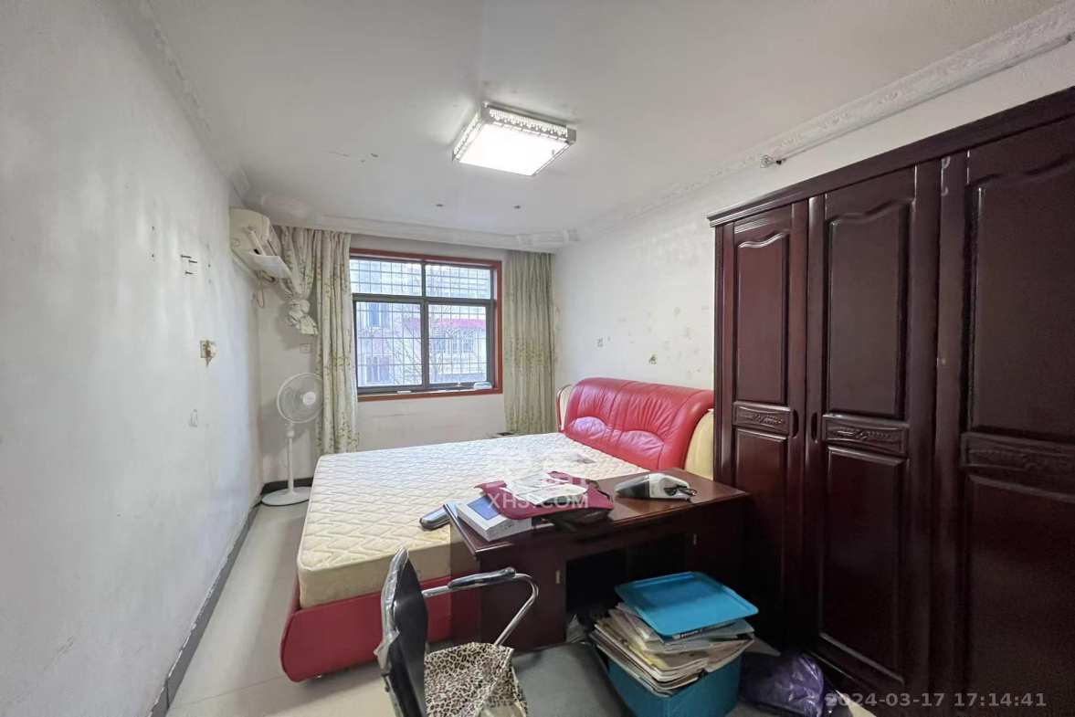 牛奶公司宿舍（和达公寓）  3室2厅2卫    1800.0元/月室内图