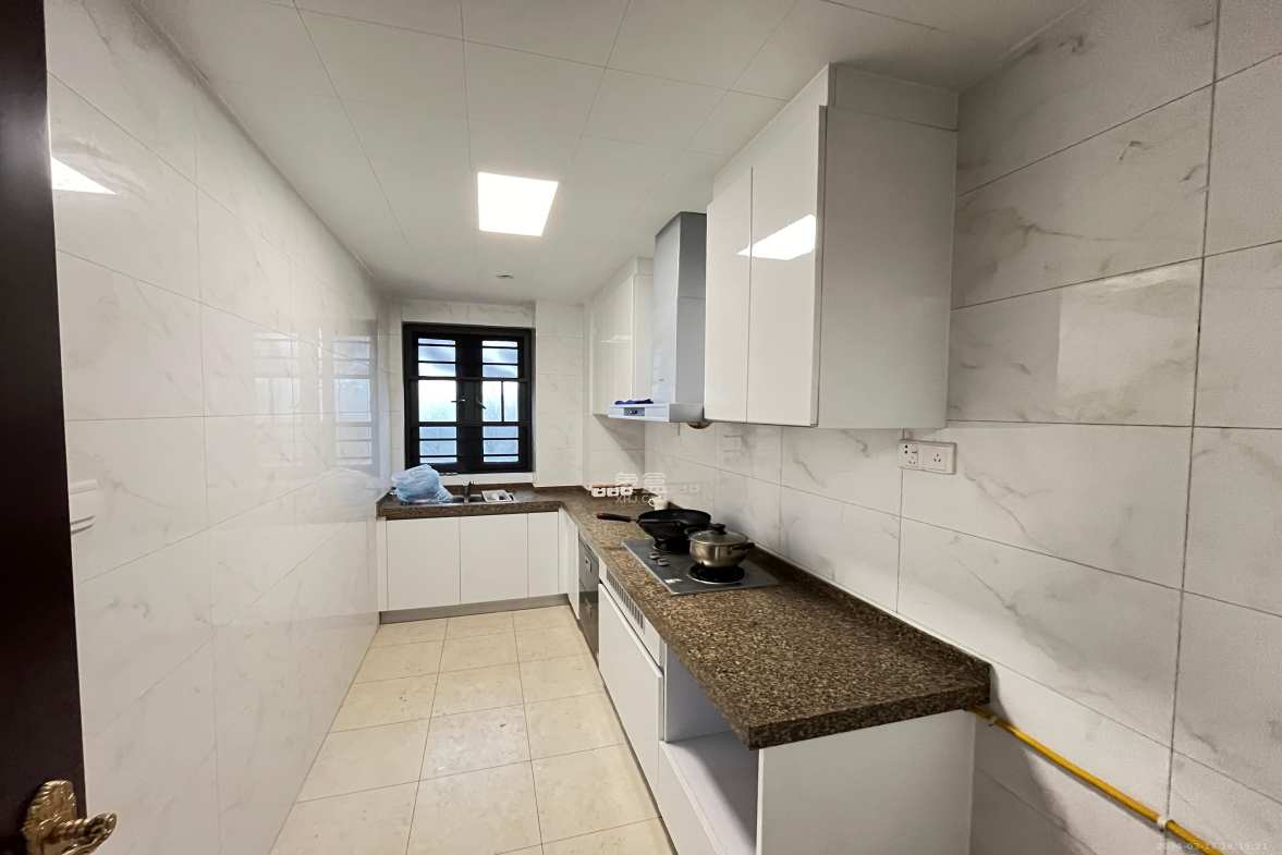 恒大御景天下城一期 4室2厅2卫 2200.0元/月 恒大御景天下城一期 4室2厅2卫 2200.0元/月室内图