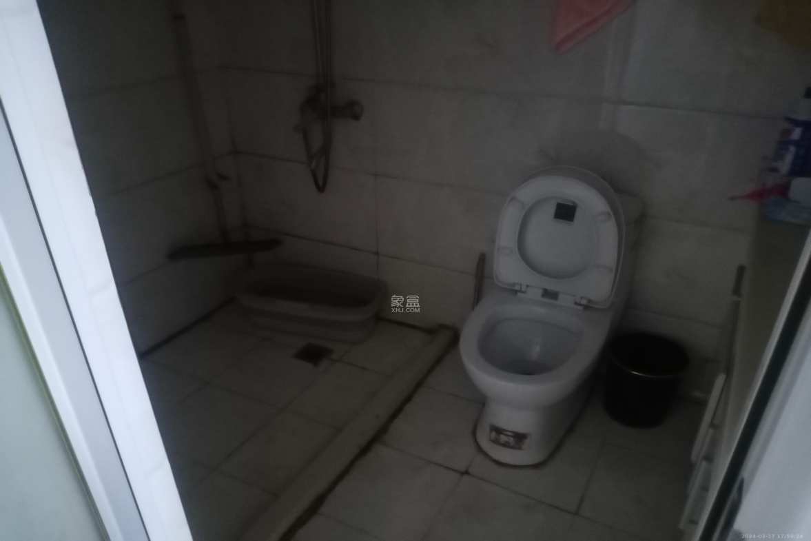 金色loft(鑫秋大厦) 2室2厅1卫 2500.0元/月 金色loft(鑫秋大厦) 2室2厅1卫 2500.0元/月室内图