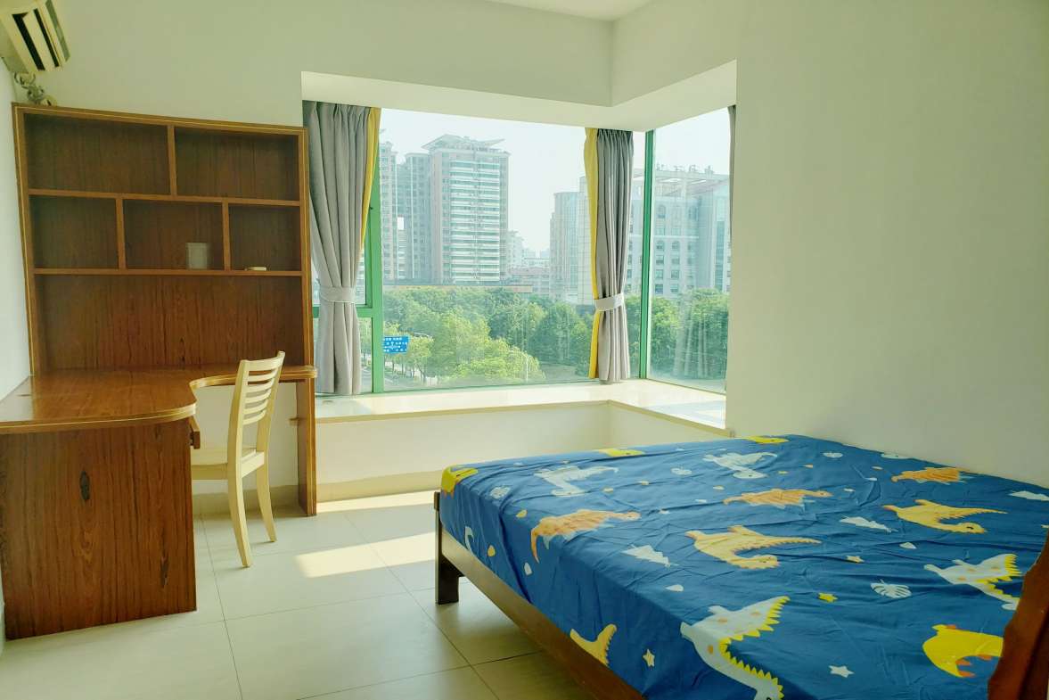 香江城市花园 3室2厅2卫 2400.0元/月 香江城市花园 3室2厅2卫 2400.0元/月室内图