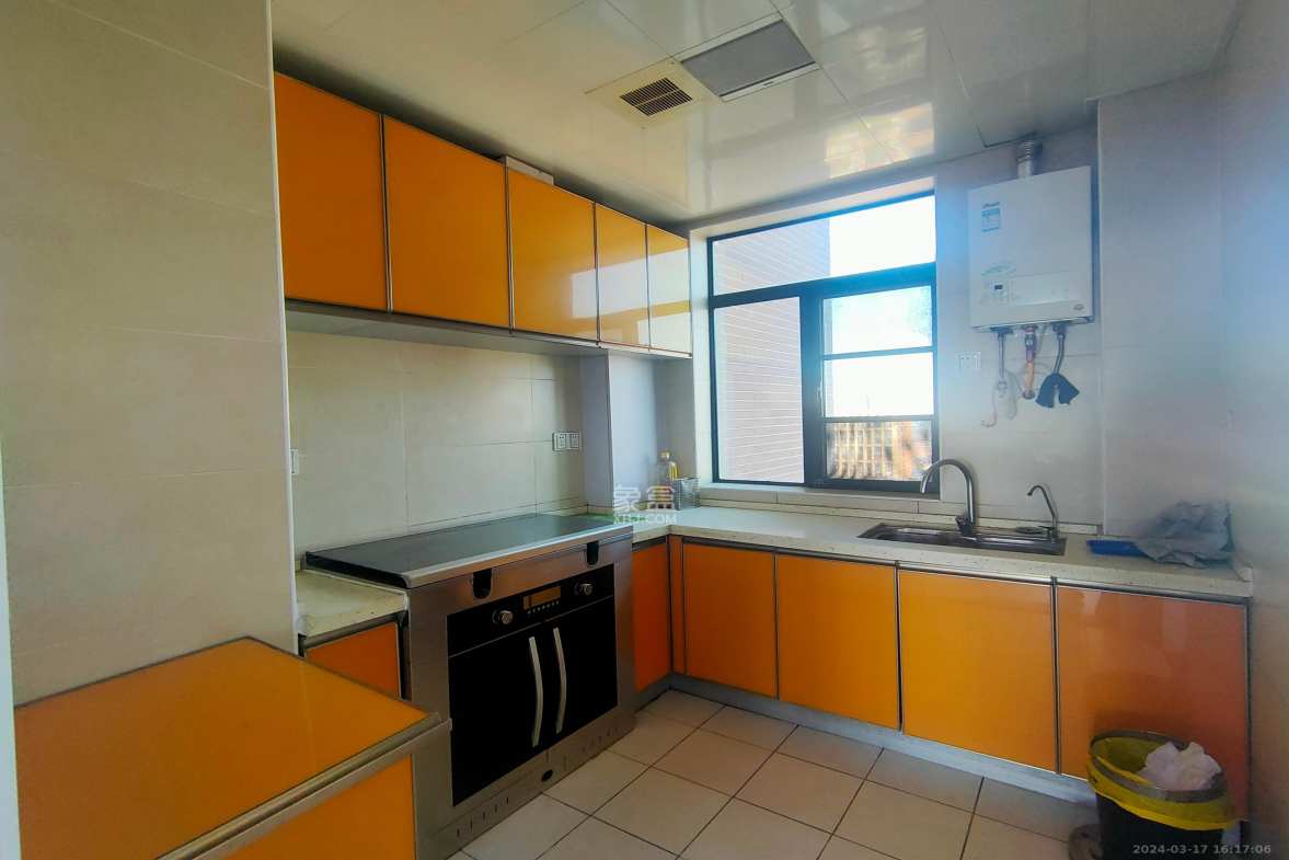 尚城 3室2厅2卫 2800.0元/月 尚城 3室2厅2卫 2800.0元/月室内图