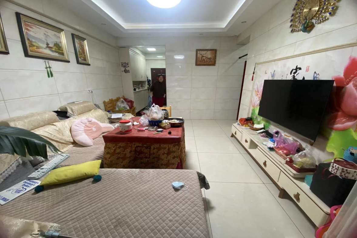 恒隆国际  2室1厅1卫    2000.0元/月室内图