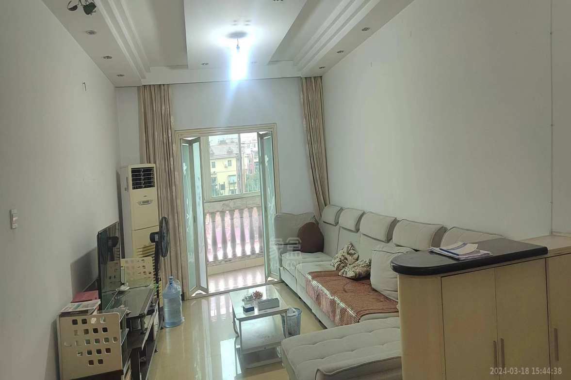 湘银小区  2室2厅1卫    1200.0元/月室内图1