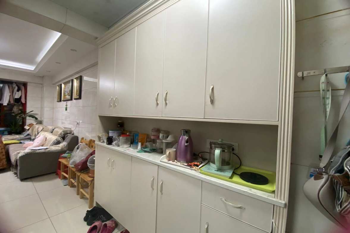 恒隆国际  2室1厅1卫    2000.0元/月室内图