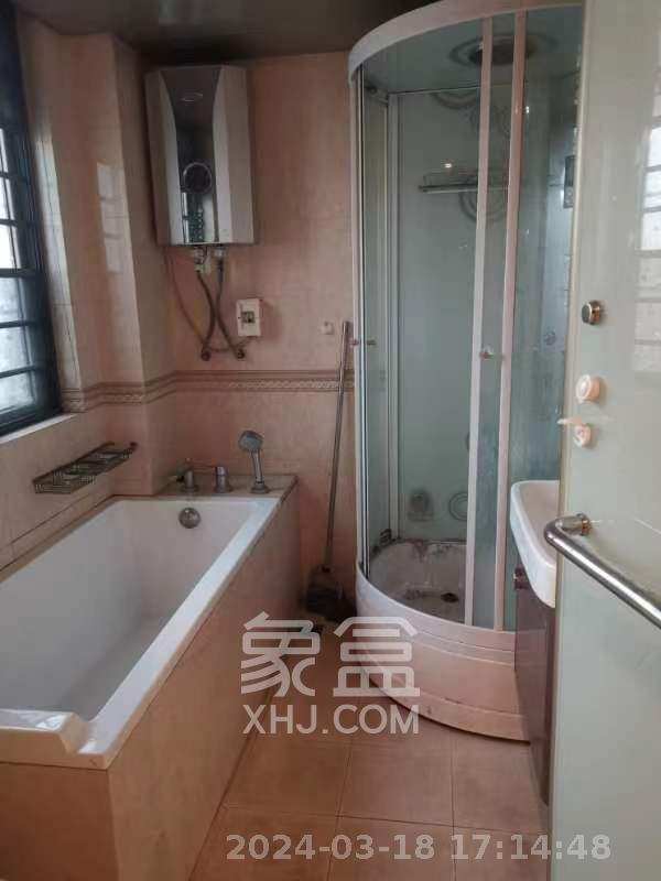 长沙玫瑰园  4室2厅1卫    2300.0元/月室内图