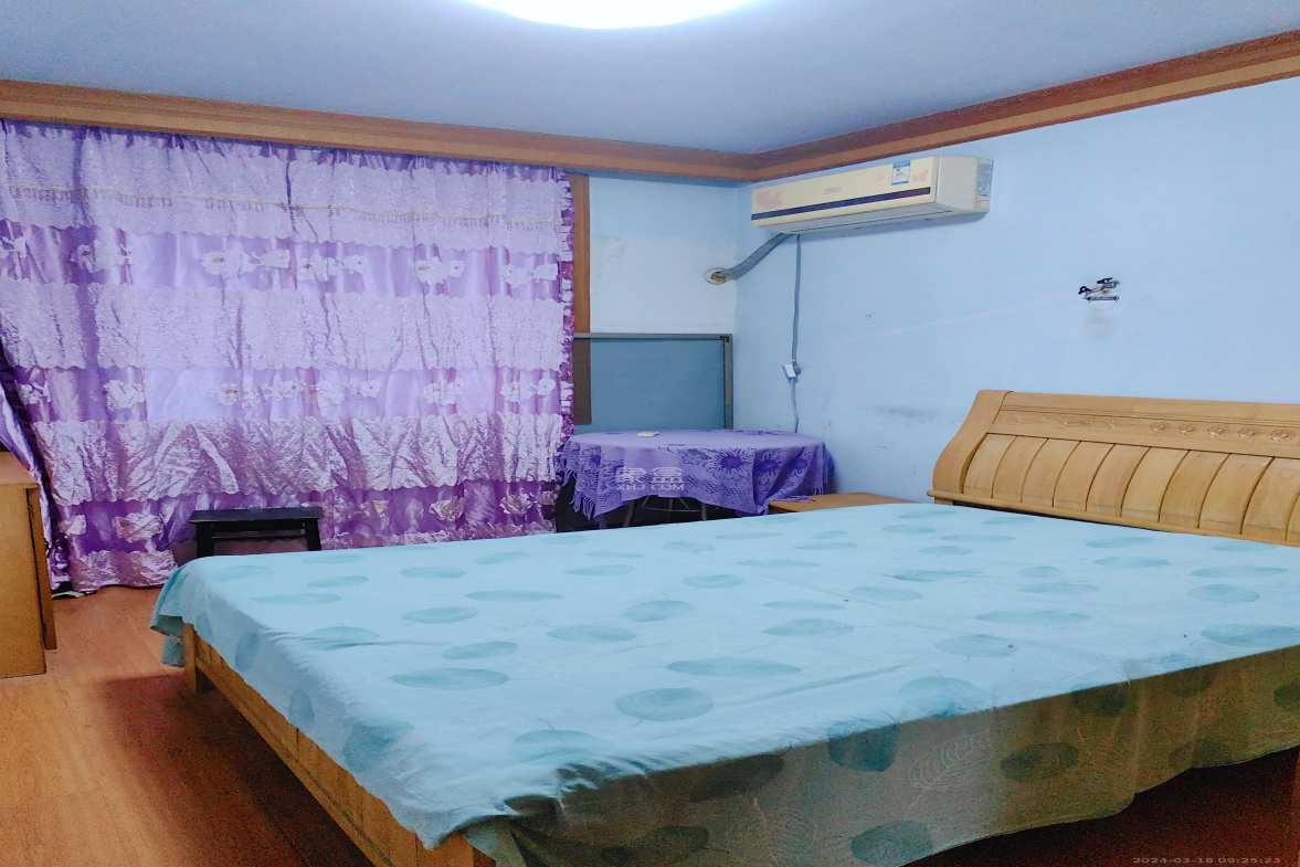 阳明山庄  4室3厅1卫    2700.0元/月室内图