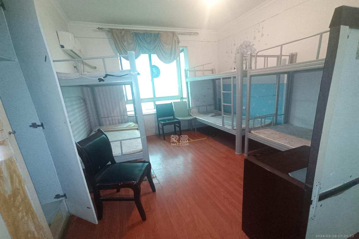 宏轩花苑 3室2厅2卫 3200.0元/月 宏轩花苑 3室2厅2卫 3200.0元/月室内图