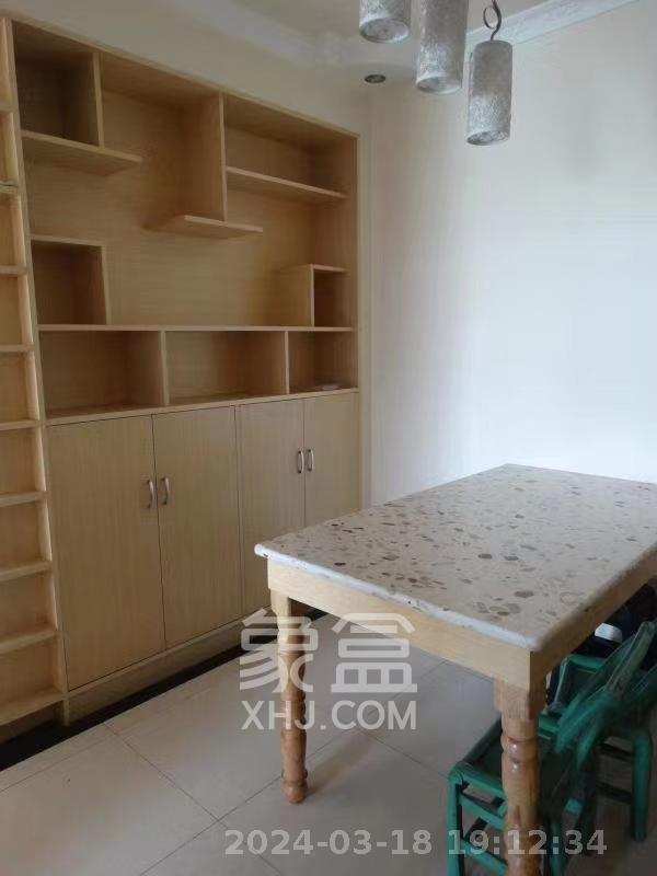 童话里  3室2厅1卫    2200.0元/月室内图