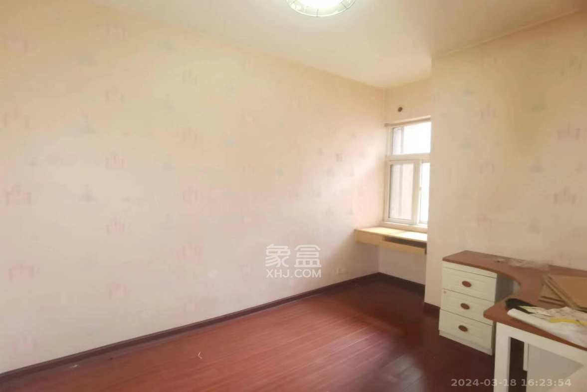 湖湘林语一期  3室2厅2卫   1300.00元/月室内图