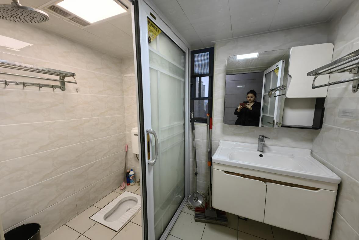 金益紫檀  3室2厅2卫    78.0万客厅