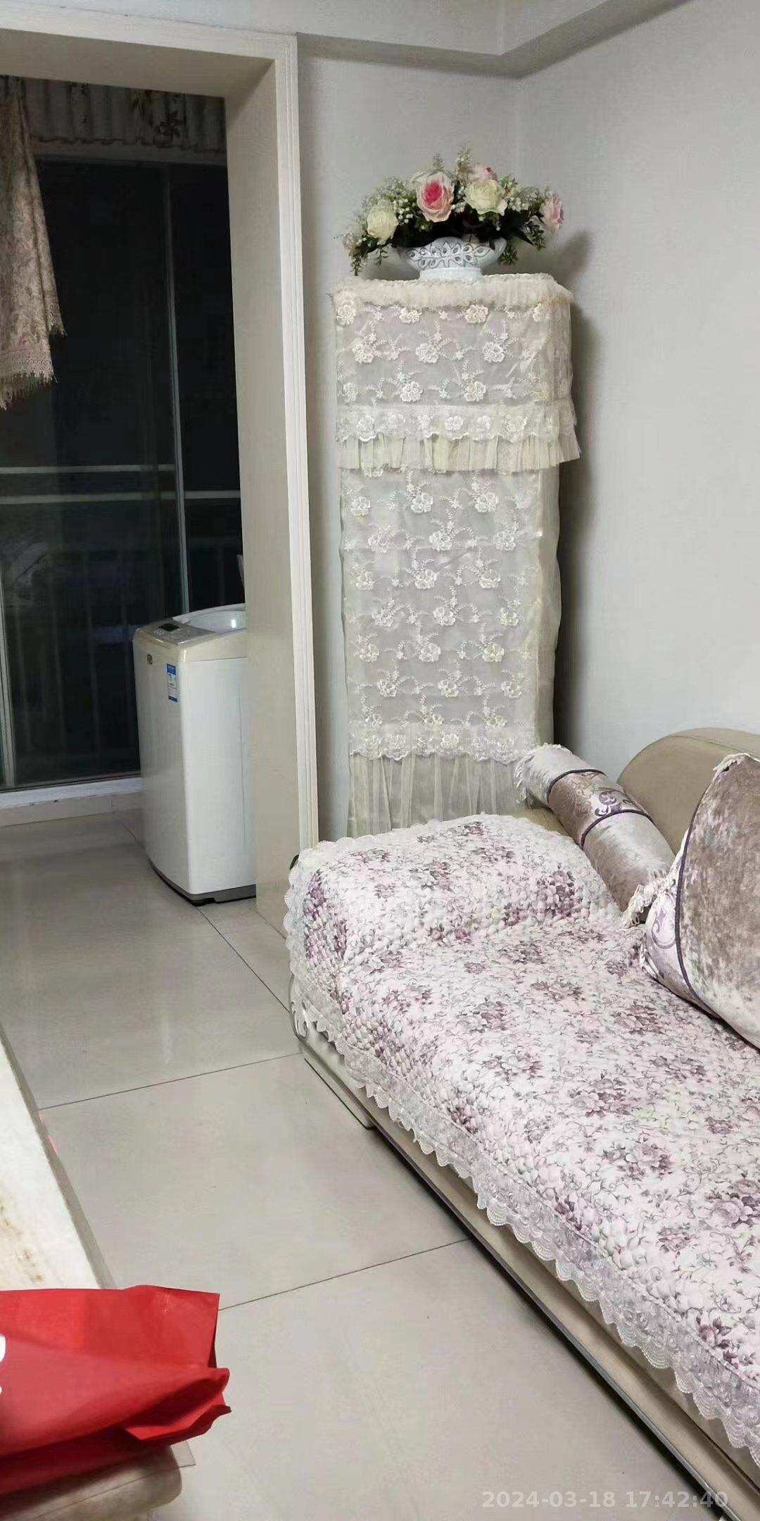 九天国际 3室2厅2卫 2200.0元/月 九天国际 3室2厅2卫 2200.0元/月室内图