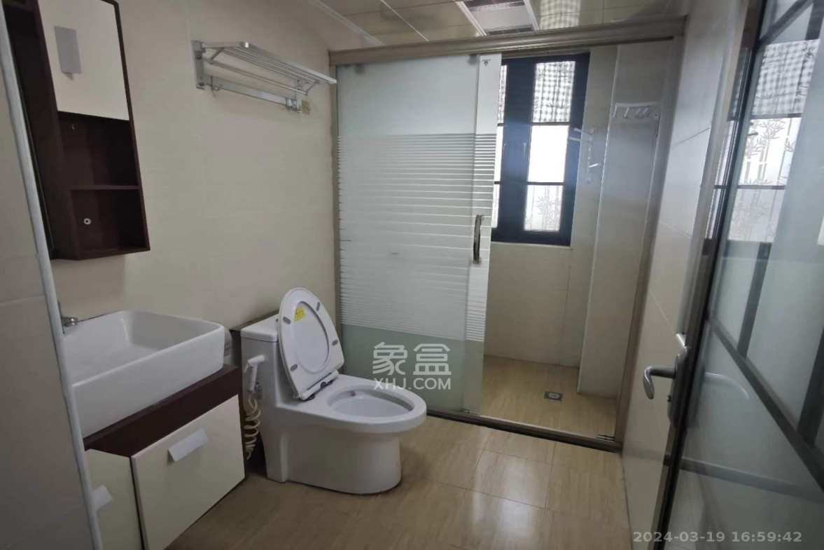 恒大揽湖苑(恒大林溪郡) 3室2厅1卫 2400.0元/月 恒大揽湖苑(恒大林溪郡) 3室2厅1卫 2400.0元/月室内图