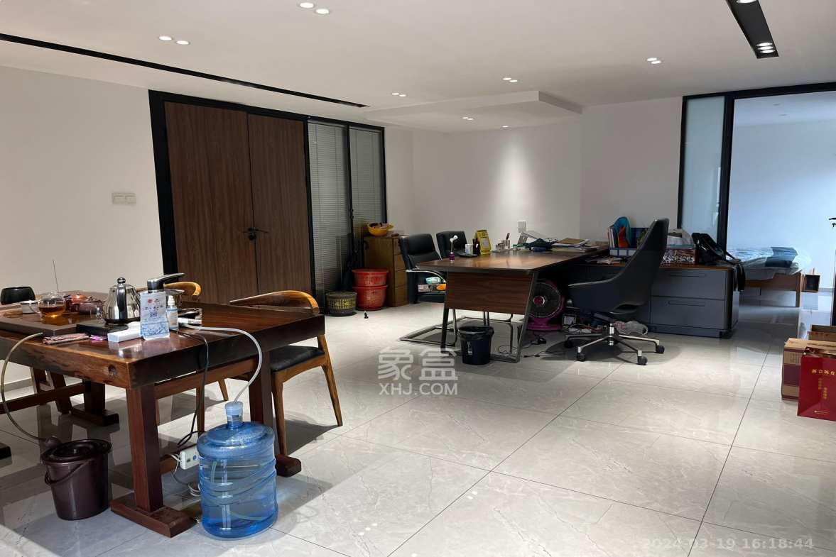 万科金域华府一期  1室1厅1卫    2000.0元/月 万科金域华府一期  1室1厅1卫    2000.0元/月室内图