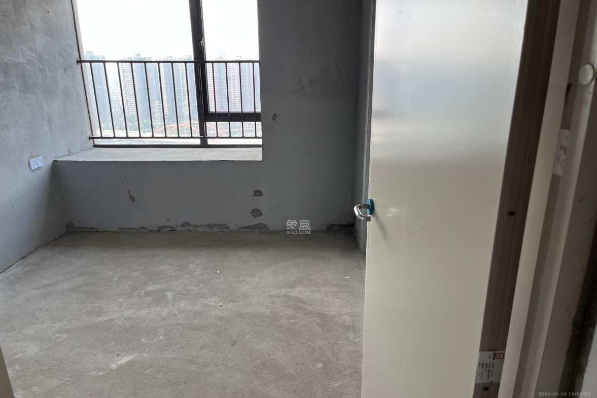 德奥悦东方  4室2厅2卫   1800.00元/月室内图