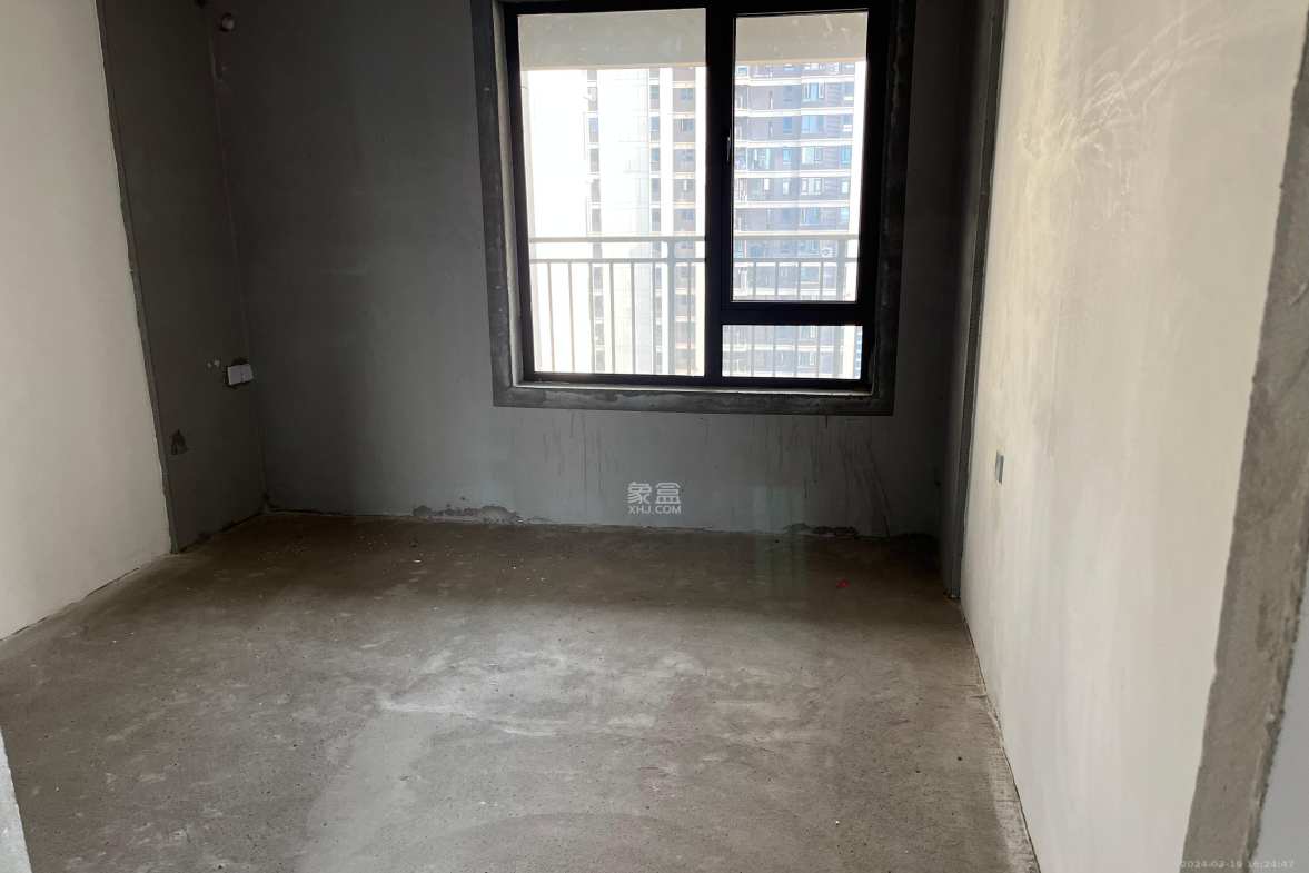 德奥悦东方  4室2厅2卫   1800.00元/月室内图