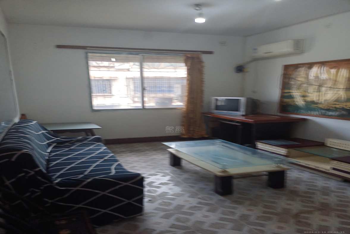 花园一村  3室2厅1卫    1000.0元/月 花园一村  3室2厅1卫    1000.0元/月室内图