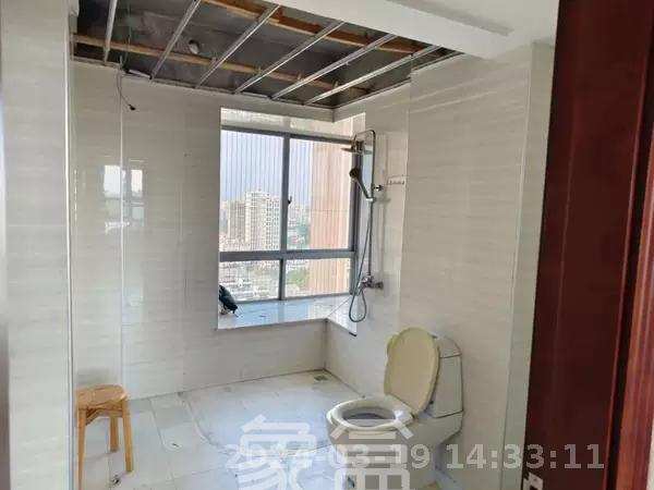上海城小区  4室2厅2卫   3500.00元/月室内图