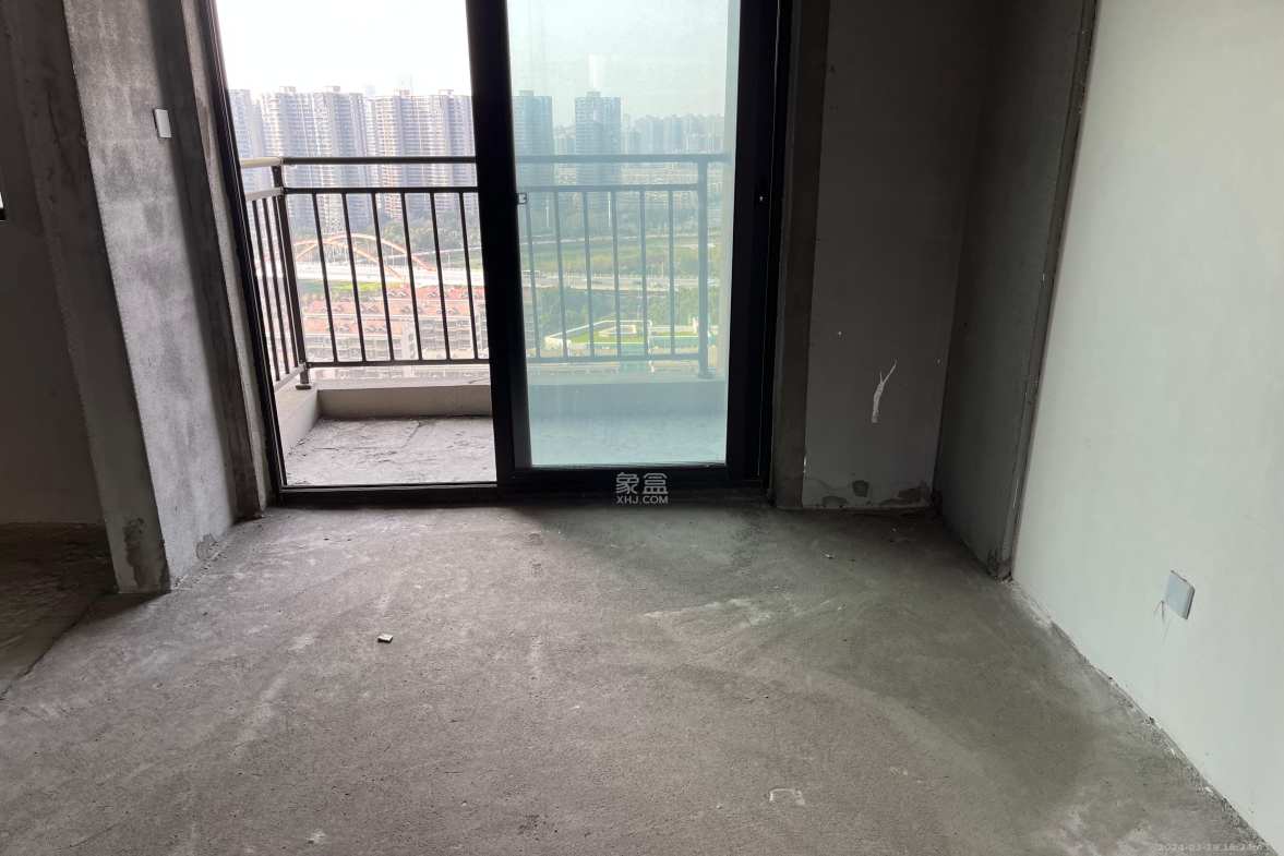 德奥悦东方  4室2厅2卫   1800.00元/月室内图