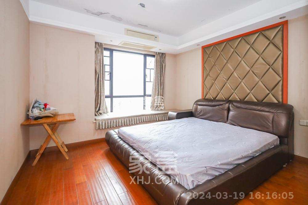 湘腾城市广场  3室2厅1卫    4200.0元/月室内图