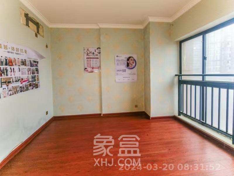 山水湾  3室2厅1卫    1800.0元/月室内图