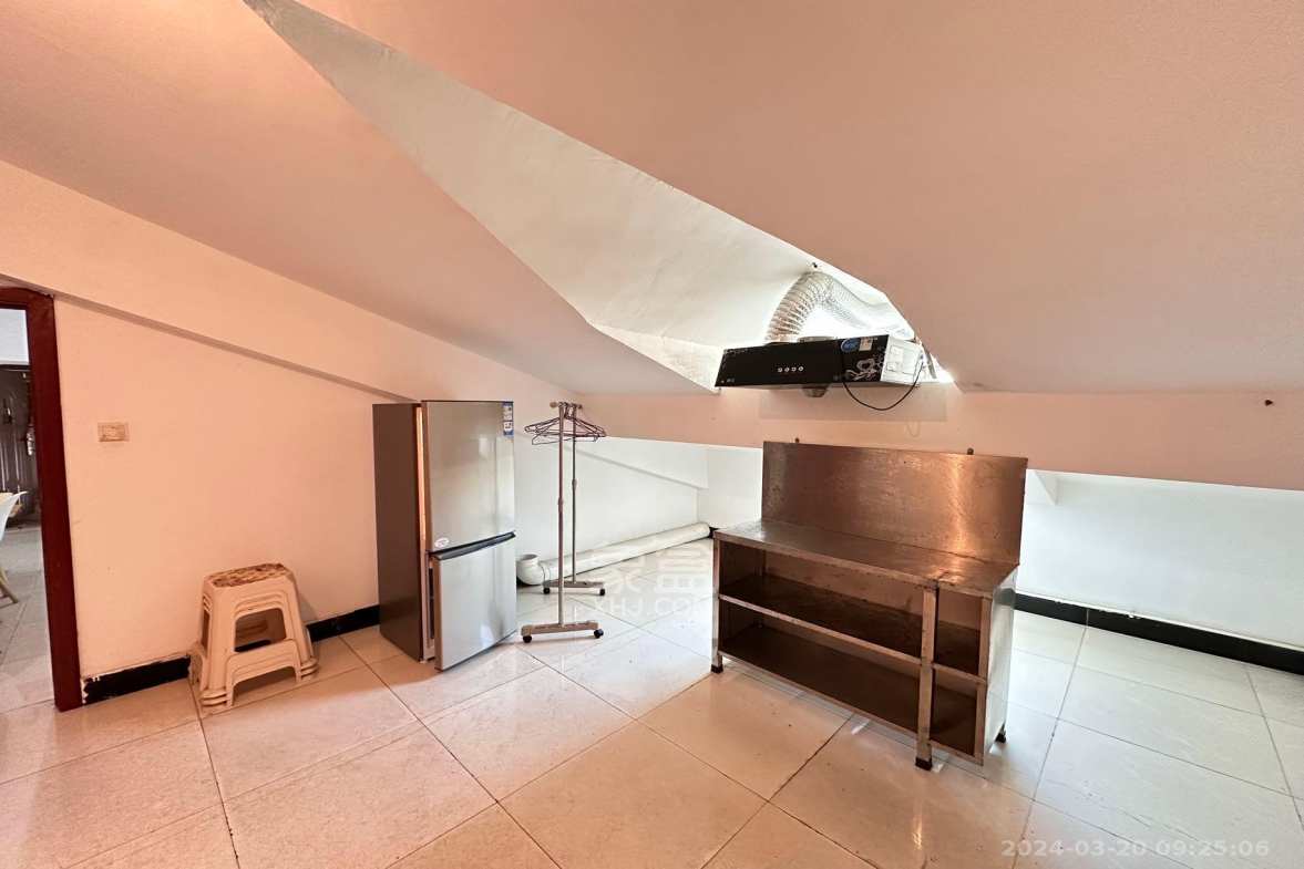 扬帆小区  1室1厅1卫    900.0元/月室内图