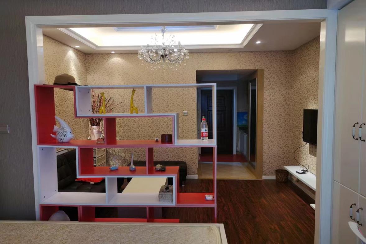 万豪城市花园  1室1厅1卫    25.0万客厅