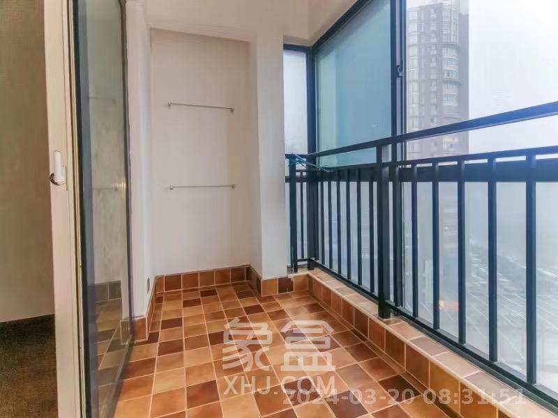 山水湾  3室2厅1卫    1800.0元/月室内图