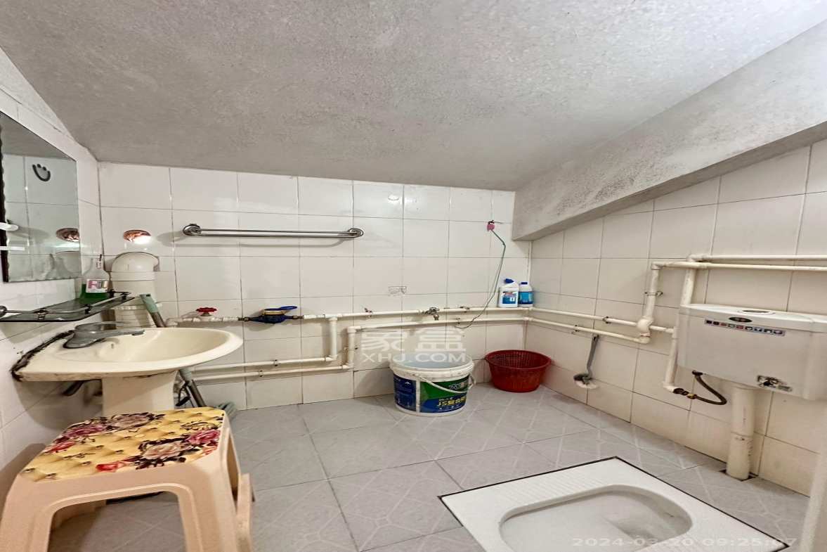 扬帆小区  1室1厅1卫    900.0元/月室内图