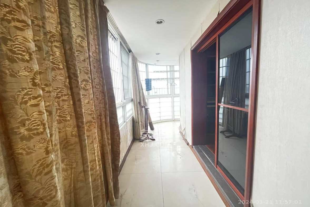 开源鑫苑 4室2厅2卫 5000.0元/月 开源鑫苑 4室2厅2卫 5000.0元/月室内图