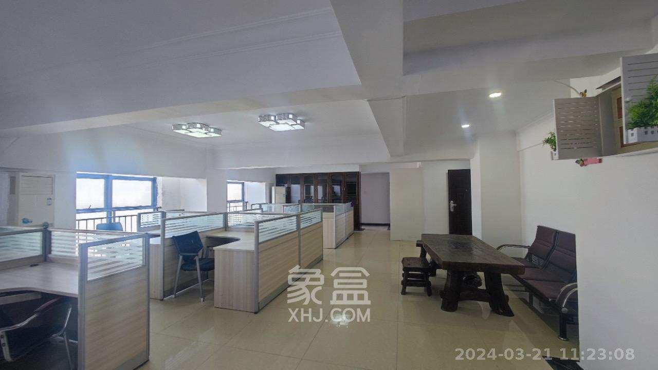 山水华景 6室2厅2卫 9500.0元/月 山水华景 6室2厅2卫 9500.0元/月室内图