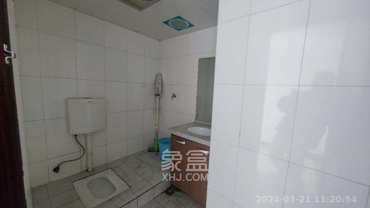 山水华景  6室2厅2卫    9500.0元/月室内图