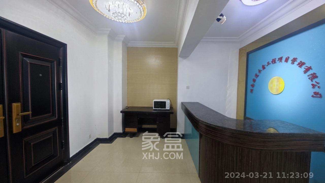 山水华景 6室2厅2卫 9500.0元/月 山水华景 6室2厅2卫 9500.0元/月室内图