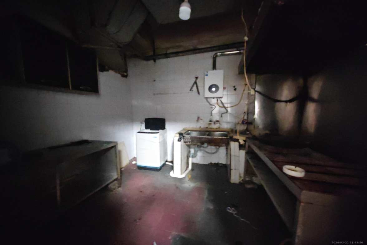 天心城市广场（黄金之城）  3室2厅2卫    2800.0元/月室内图