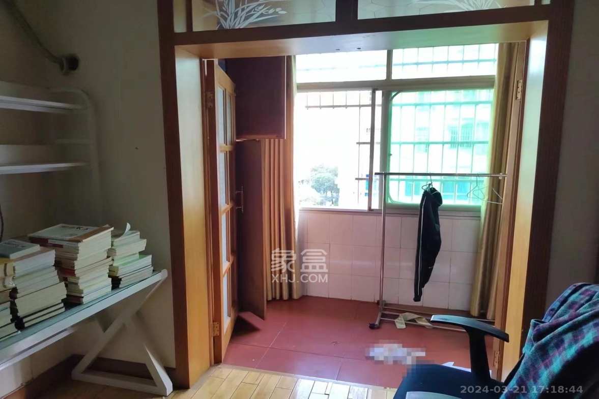 市直属机关宿舍  3室1厅1卫   1800.00元/月室内图