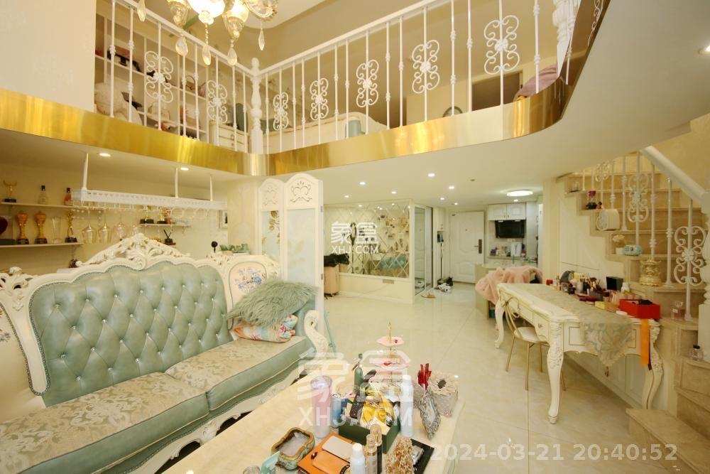 华远云玺公寓  2室2厅1卫    11000.0元/月室内图1