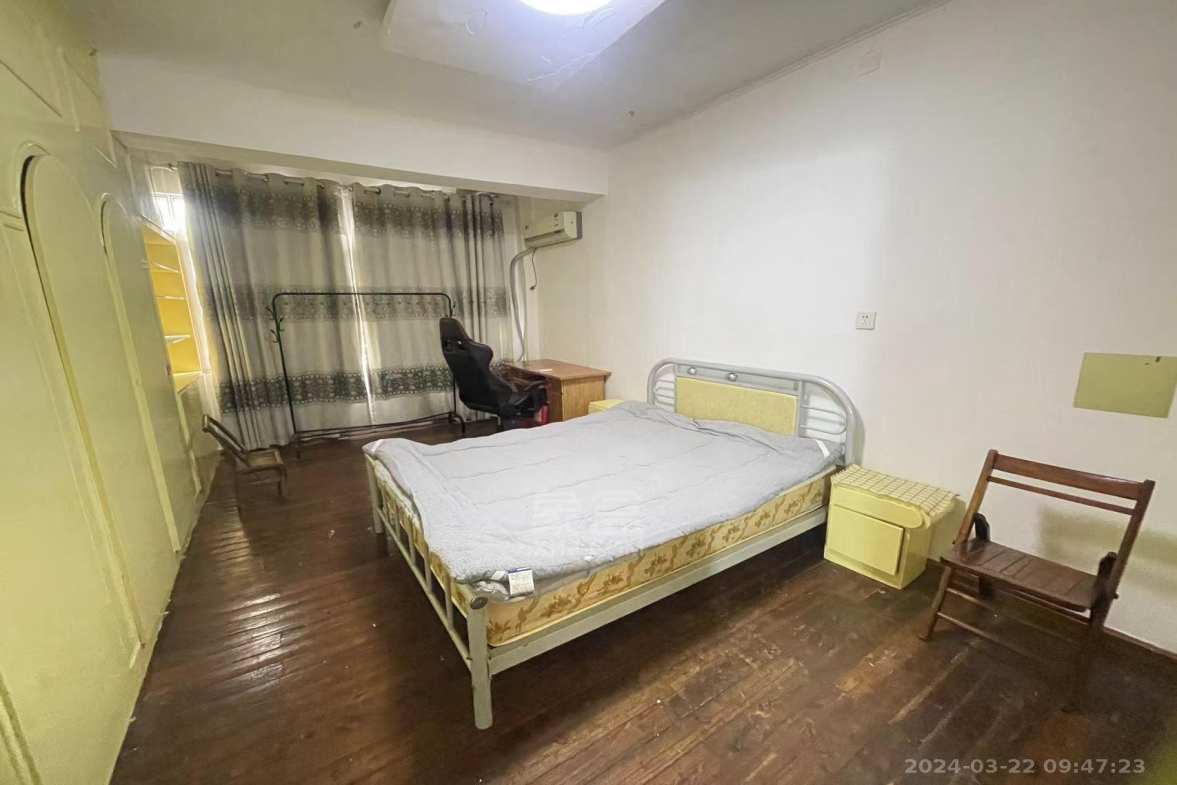 操坪社区  2室2厅1卫   900.00元/月室内图