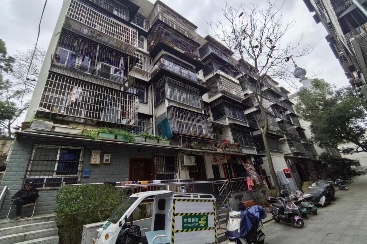天心区书院路街道办事处职工宿舍  2室1厅1卫   1600.00元/月室内图1
