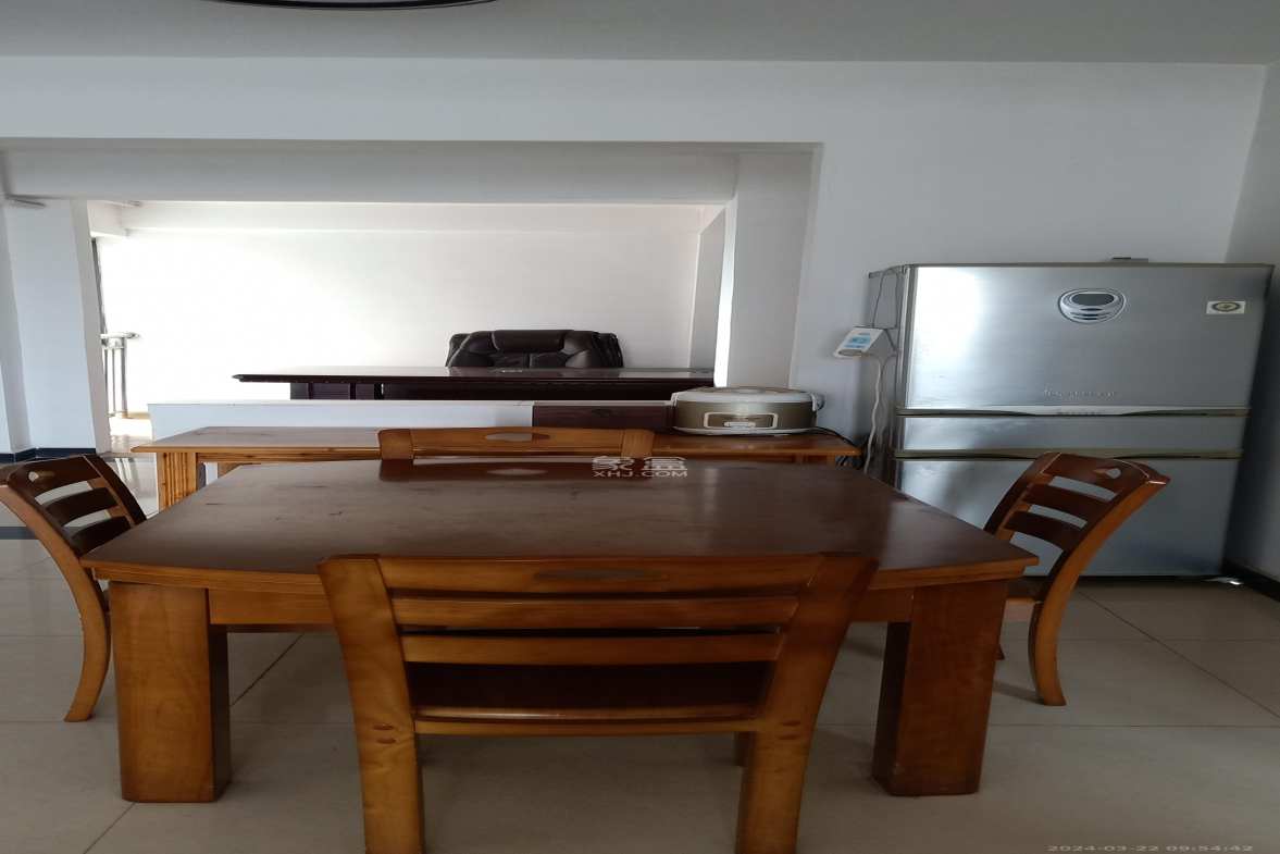 爵士湘  3室2厅1卫    2300.0元/月 爵士湘  3室2厅1卫    2300.0元/月室内图