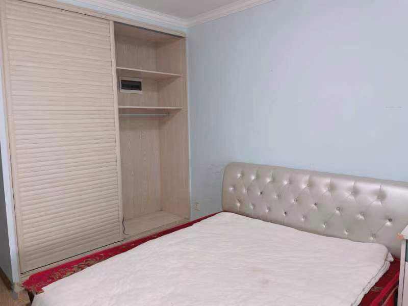 龙泰上品 1室1厅1卫 1000.0元/月 龙泰上品 1室1厅1卫 1000.0元/月室内图