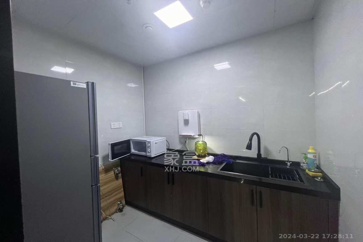 宇成朝阳广场  7室2厅1卫    25000.0元/月 宇成朝阳广场  7室2厅1卫    25000.0元/月室内图