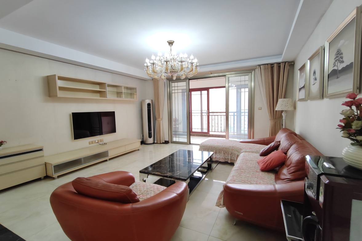 众一桂府  4室2厅2卫    86.8万客厅