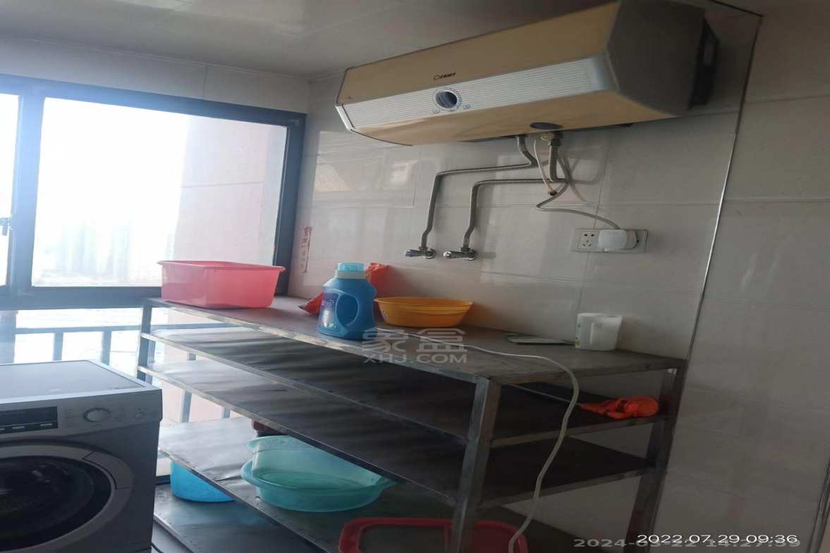 流金岁月-华晨国际 2室1厅1卫 1700.0元/月 流金岁月-华晨国际 2室1厅1卫 1700.0元/月室内图