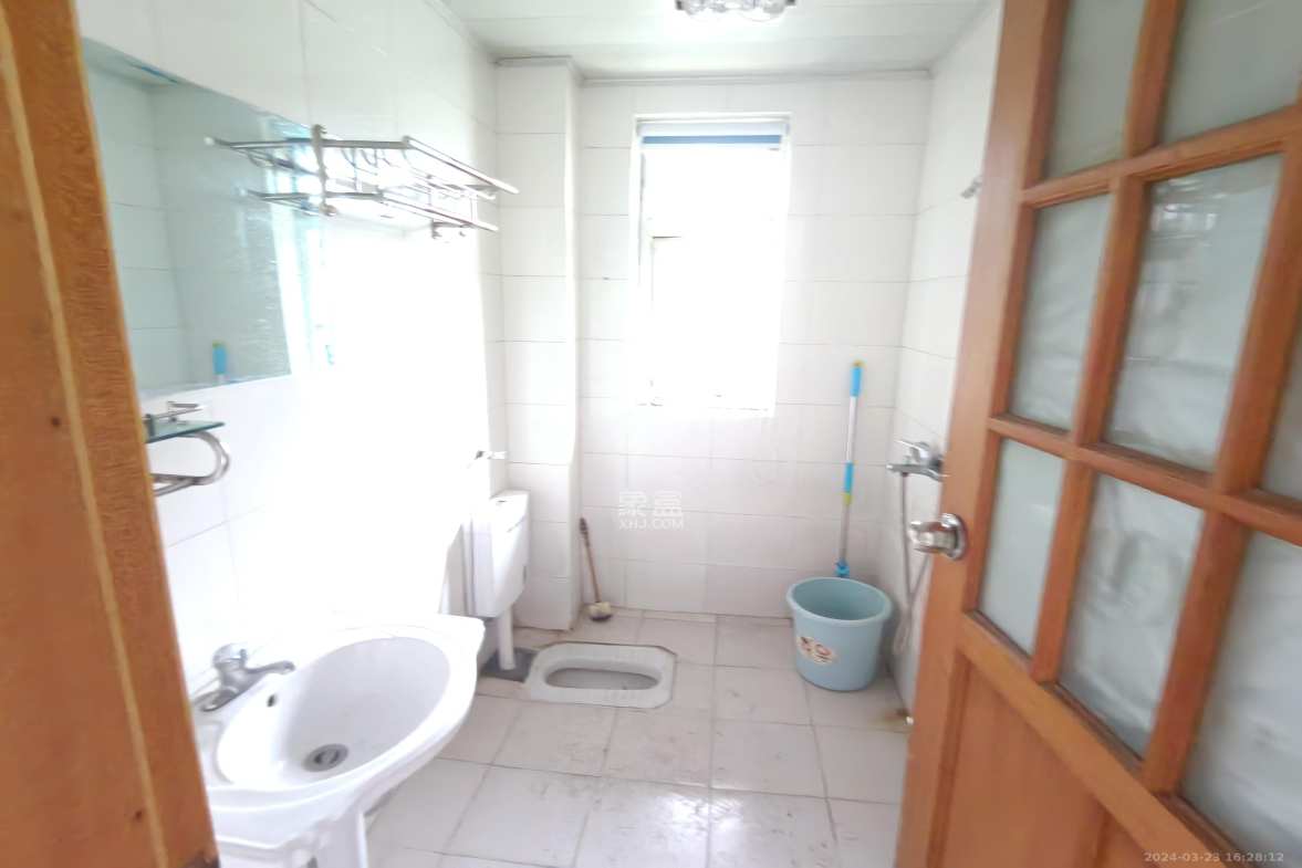 未来现代城 4室1厅2卫 2200.0元/月 未来现代城 4室1厅2卫 2200.0元/月室内图