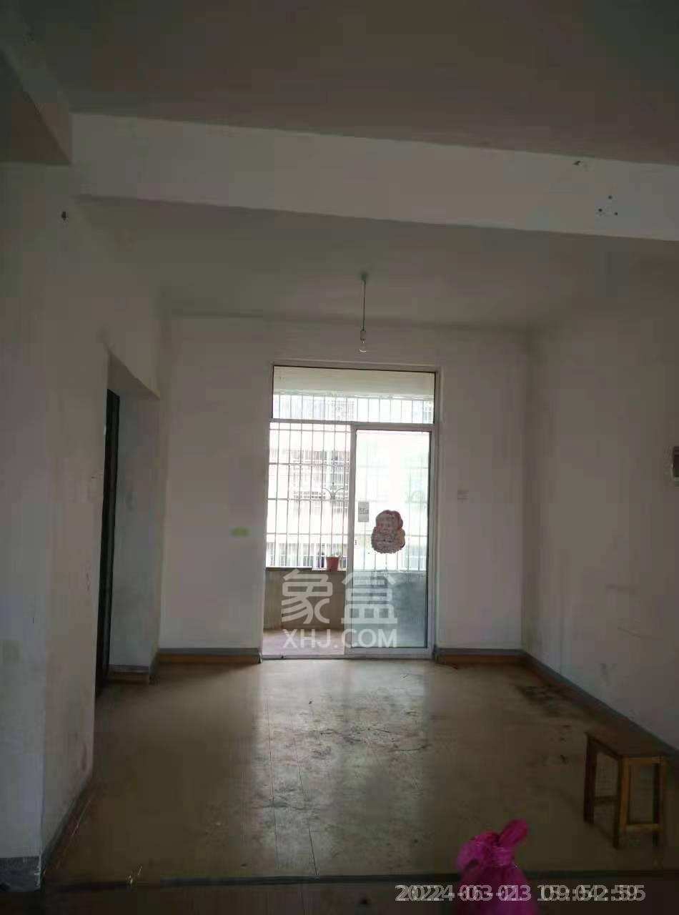 书湘里 4室2厅2卫 1300.0元/月 书湘里 4室2厅2卫 1300.0元/月室内图