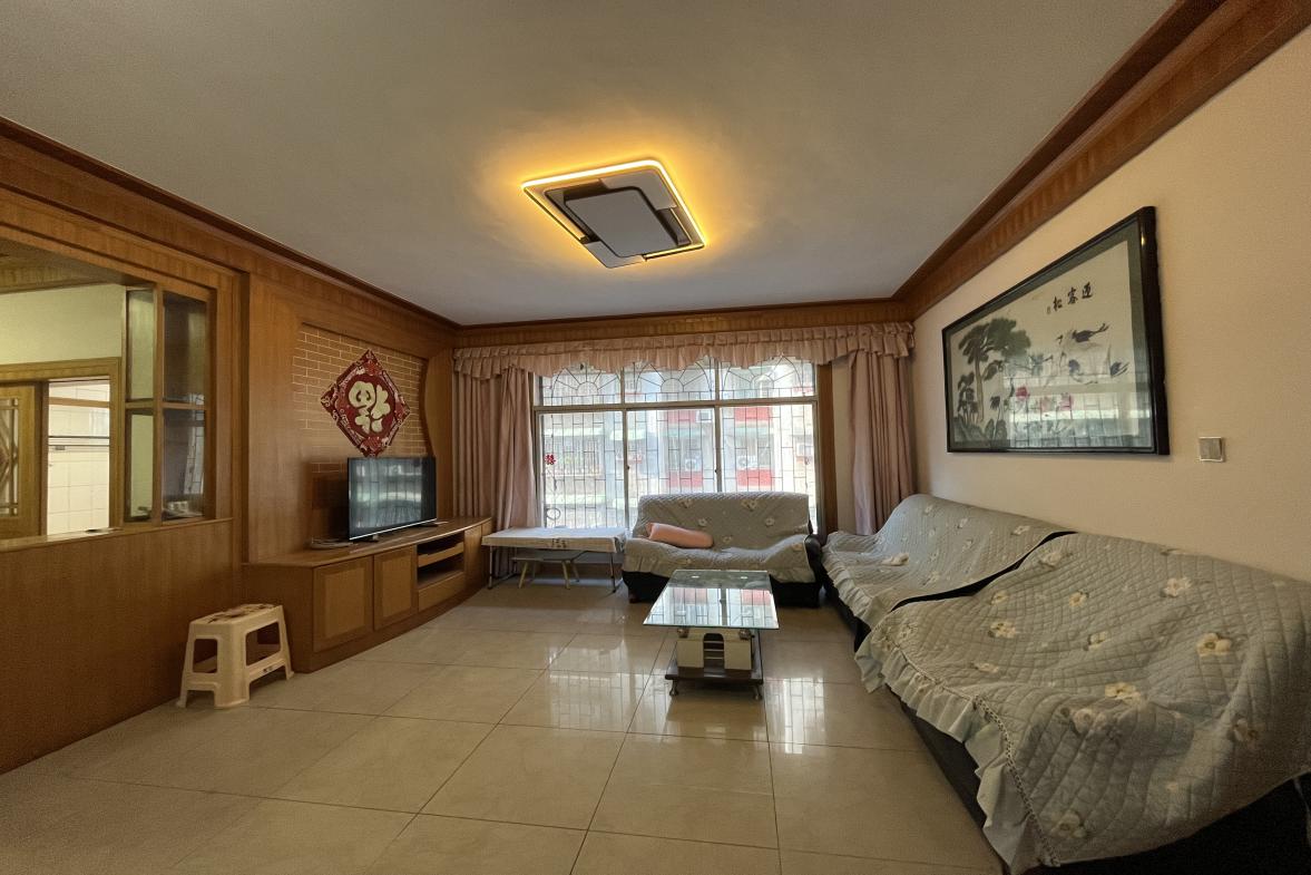 王家小区 3室2厅2卫 1350.0元/月 王家小区 3室2厅2卫 1350.0元/月室内图