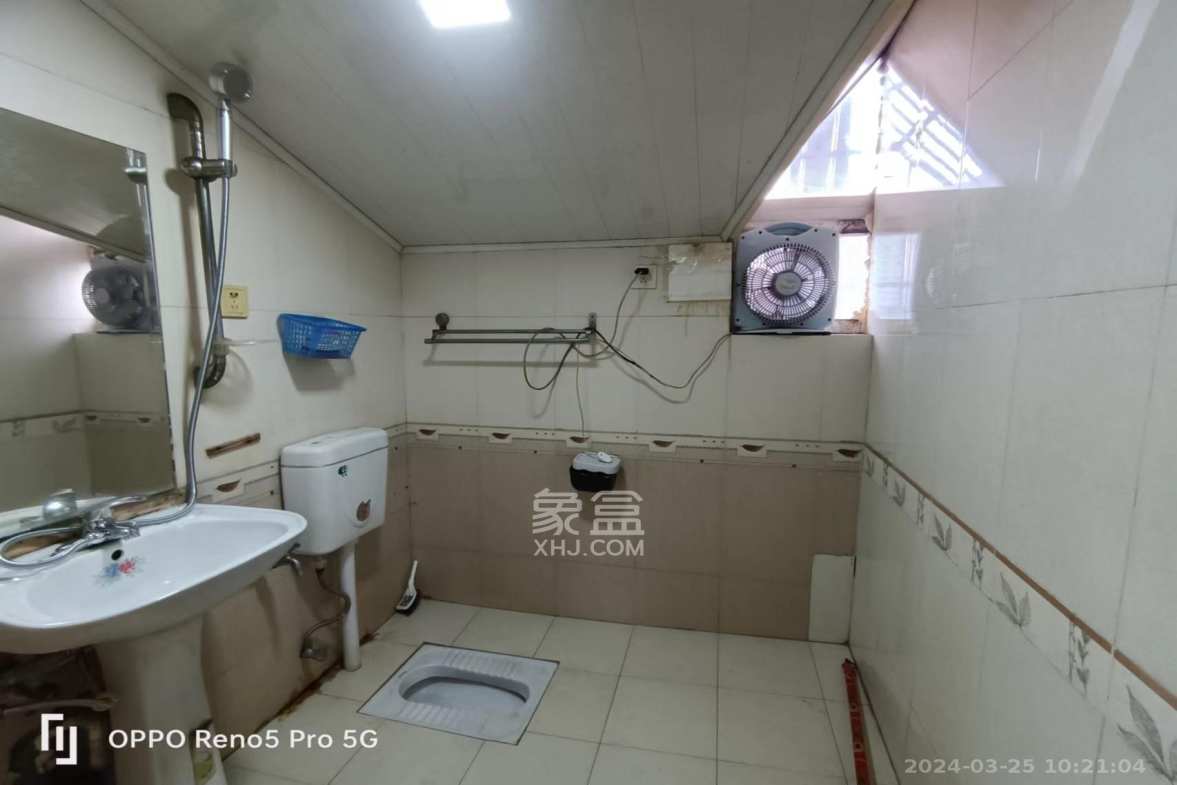 高桥社区高福星小区  3室1厅1卫    1200.0元/月室内图