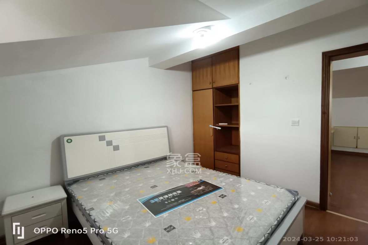 高桥社区高福星小区  3室1厅1卫    1200.0元/月室内图