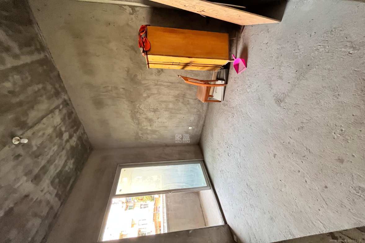 恒生碧水龙庭  3室2厅2卫   3500.00元/月室内图1